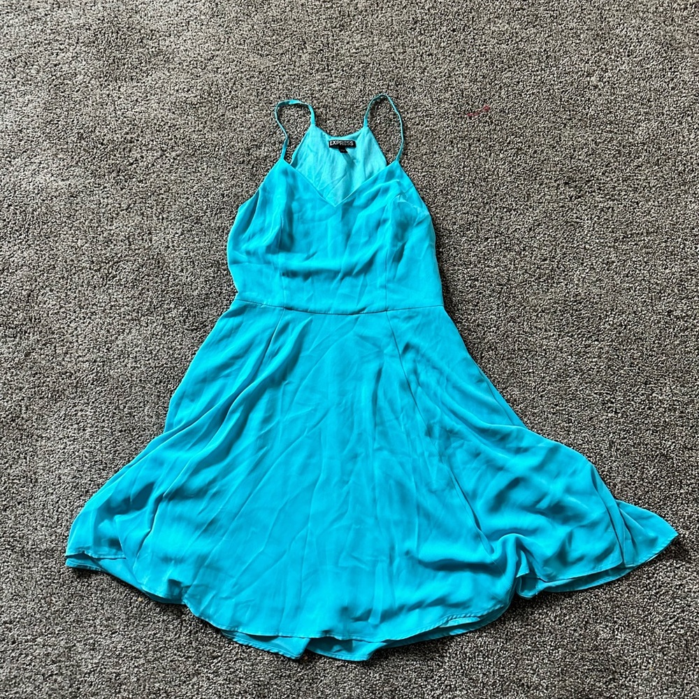 Express Dress - Picture 4 of 6